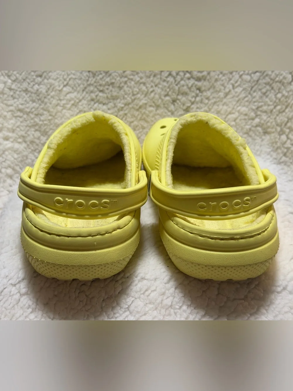 Mens Crocs Comfort Bright Yellow Faux Fur Lined Clogs Size 10 Women’s 12